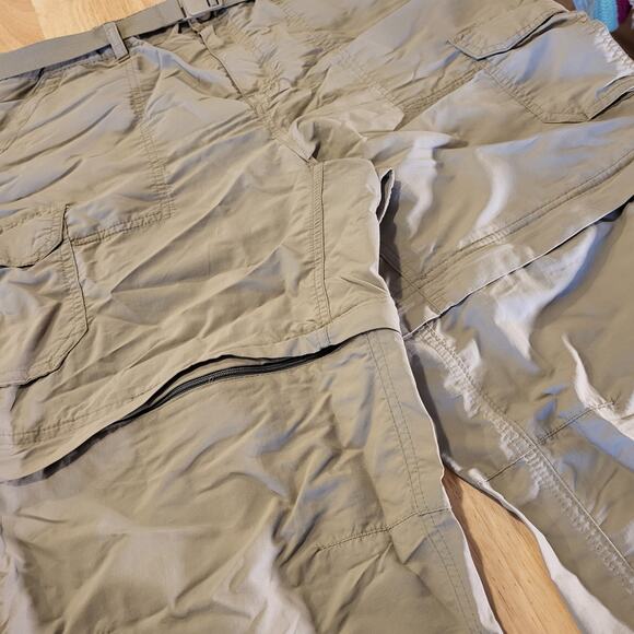 REI 14 Petite Khaki Nylon Convertible Pants Zip Pocket Belted 32" Waist - Picture 3 of 16